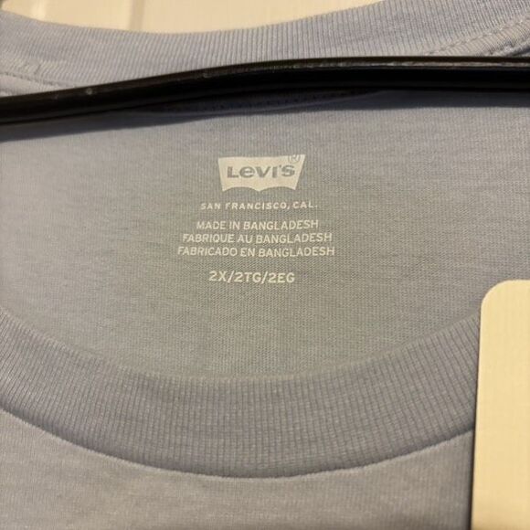 Levi’s Women’s Size 2XL Light Blue T-Shirt *New* - Picture 4 of 5